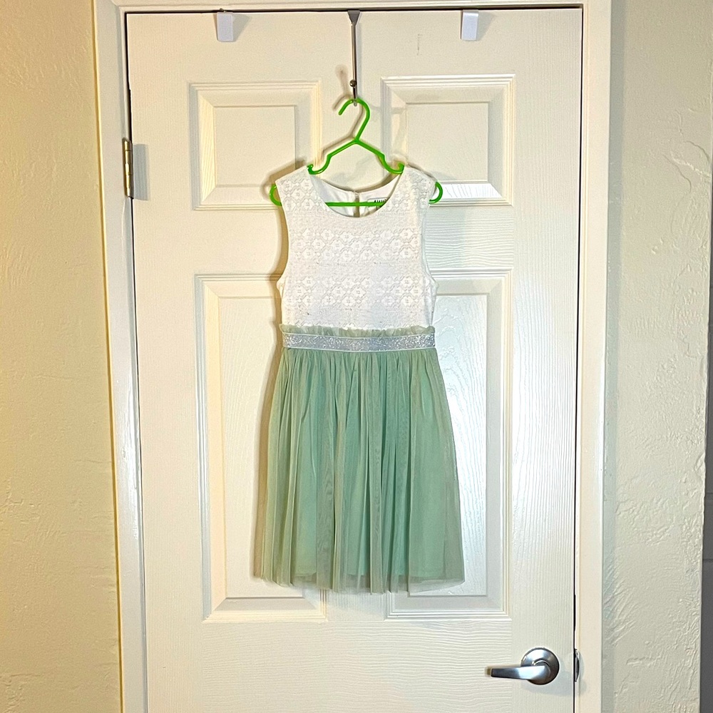 SOLD A.U.W dress size 7 green and white